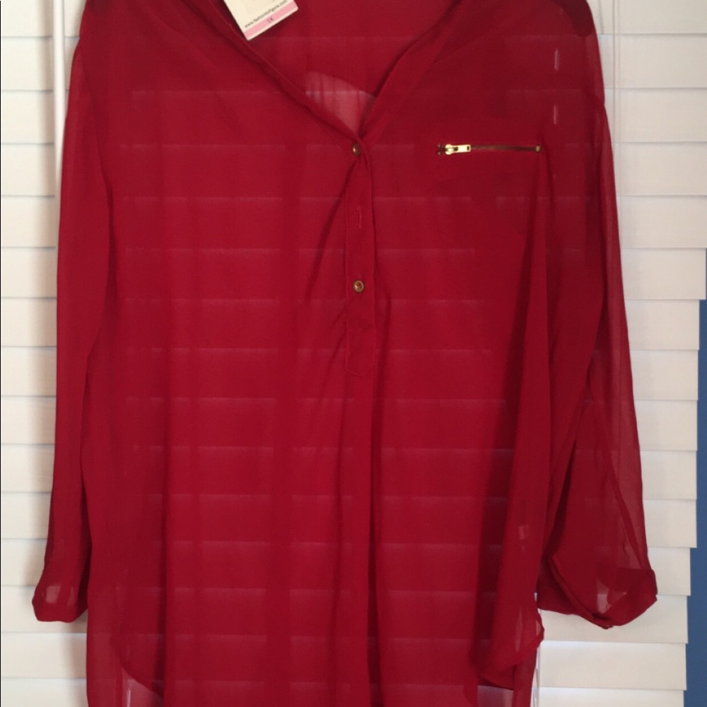 Fashion to figure red tunic top